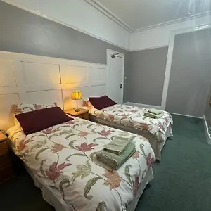 Homestay The Bliss 2 Stay, Self Check-in With Smart Lock, Non Smoking In And Out, Southampton